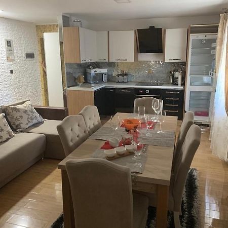 Bella Casa Apartments Făgăraş Buitenkant foto