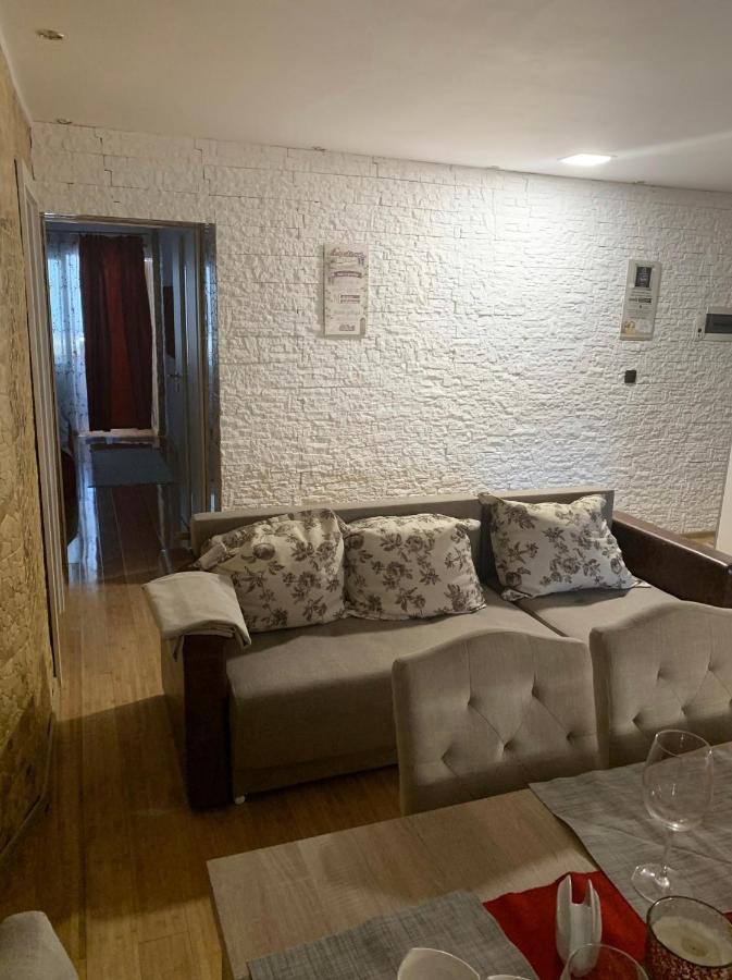 Bella Casa Apartments Făgăraş Buitenkant foto